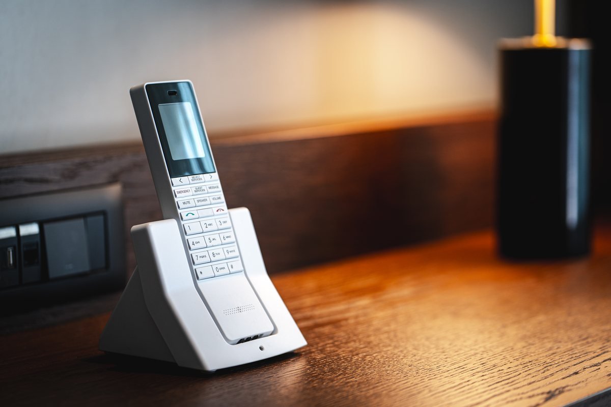 AEi VX Series Pearl White Luxury Cordless DECT Phone