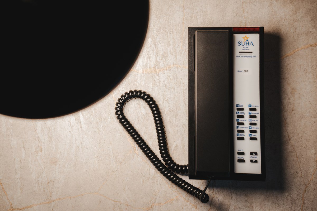AEi SLN-9210-S Compact Slimline IP Phone